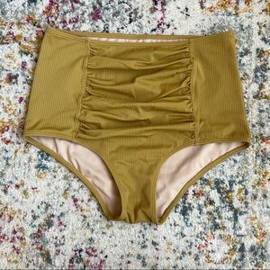 Kortni Jean EUC Medium Ribbed Bronze Ruched Bottoms